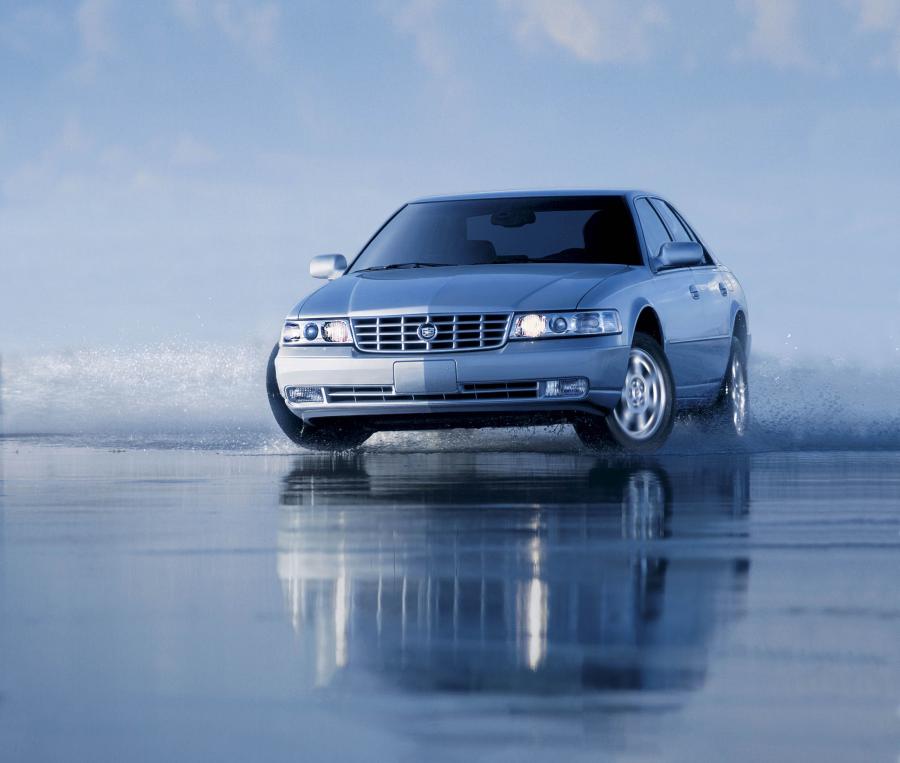  Cadillac Seville 1998 года  (фото 12 из 94)
